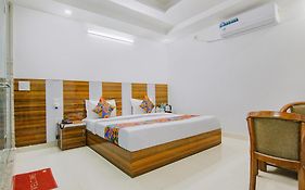 Fabhotel Gp Royal